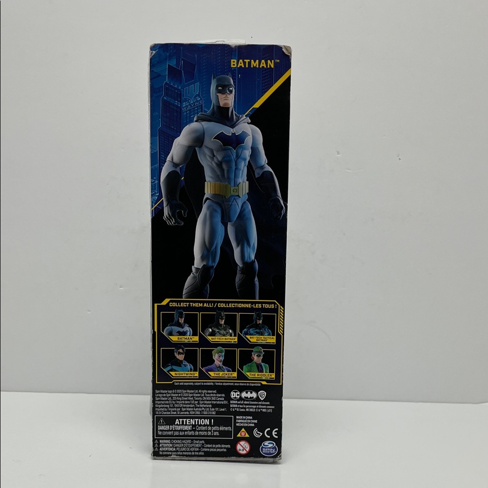 Batman Action Figure - NEW! - Picture 2 of 11